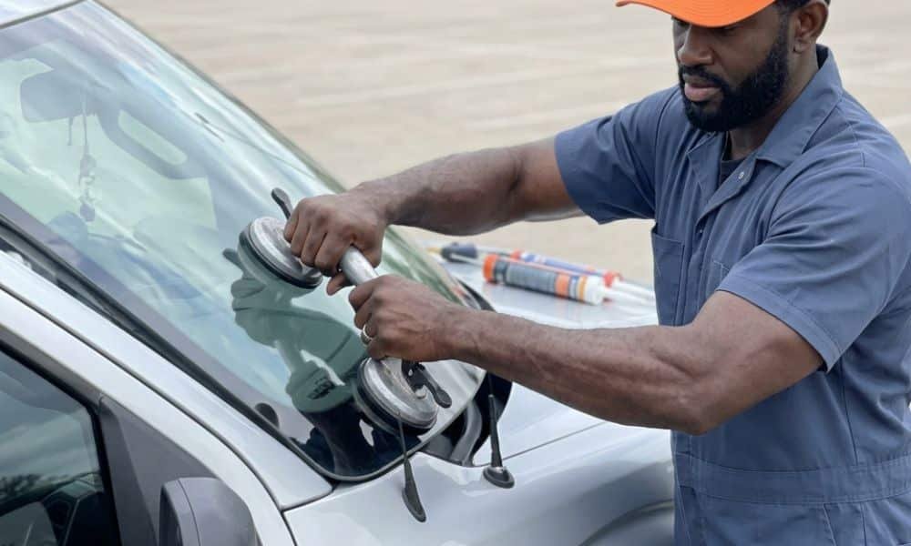 Truck Auto Glass Replacement